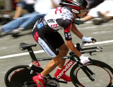 塔图姆赛后谦逊发言登热搜，利物浦绝杀巴塞罗那引发热议