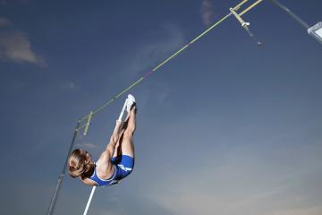 字母哥迎来十二赛季高光表现，独行侠球迷沸腾！